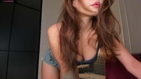 Aisha online show from July 1, 9:31 am
