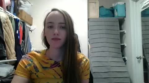 lunapixie2020 online show from May 3, 10:35 pm