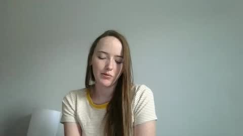lunapixie2020 online show from April 29, 9:42 pm
