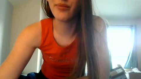 lunapixie2020 online show from June 1, 12:23 am