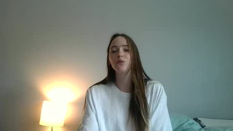 lunapixie2020 online show from April 28, 7:18 pm