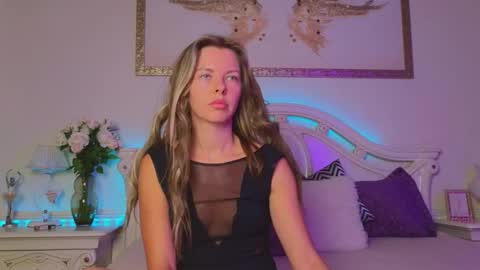 Luna Rishi online show from September 24, 11:53 am