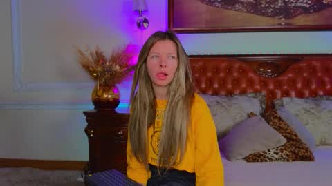 Luna Rishi online show from January 7, 5:55 am