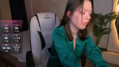 Lily online show from February 13, 6:15 am