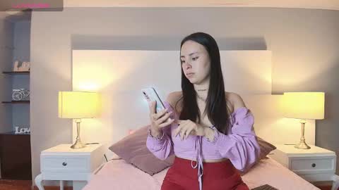 Snapshot of lunavelvet15 chatting on September 16, 12:13 pm LUNA online show from September 16, 12:13 pm