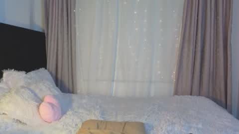 lunavelvet7 online show from February 26, 4:06 pm