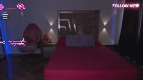 LUNA ROSE online show from November 18, 2:40 pm