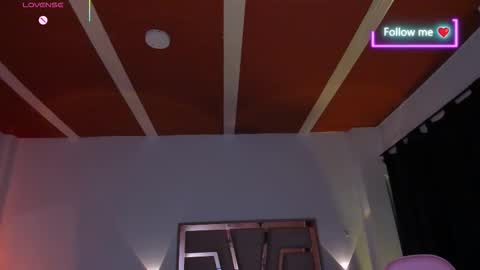 LUNA ROSE online show from February 11, 4:47 am