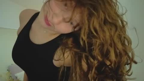 lunoria online show from February 23, 9:36 pm