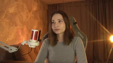 Amelia online show from April 12, 9:06 pm