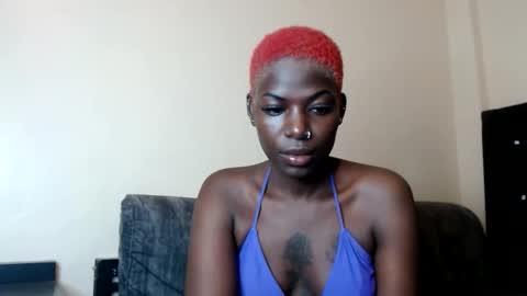 luo_queen online show from June 4, 8:19 am