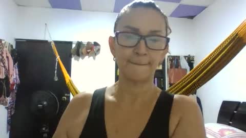 Lupita online show from April 19, 4:18 pm