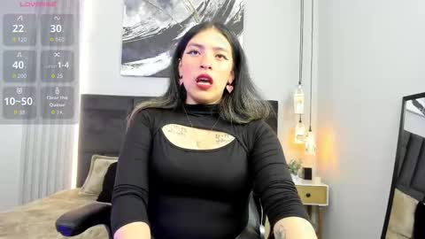 Snapshot of lurea_pearl chatting on October 15, 5:21 am Lurea pearl online show from October 15, 5:21 am