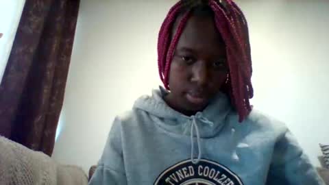 lushlola254 online show from December 21, 6:50 am