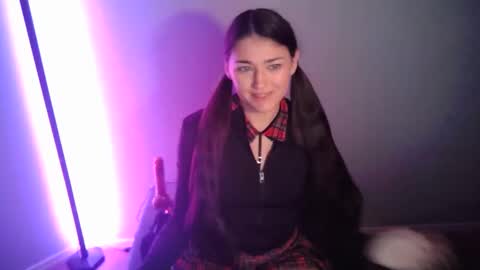 Snapshot of lushlolly chatting on January 25, 6:23 am lushlolly online show from January 25, 6:23 am
