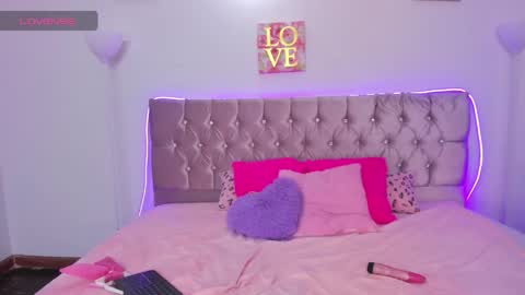 lushy_sweeet online show from February 14, 5:42 am