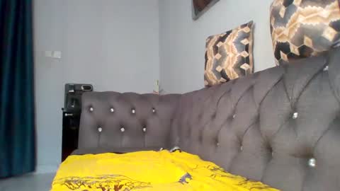 sexy queen  online show from June 11, 7:27 am