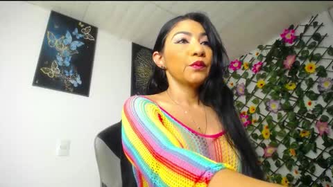 luzcastillo07 online show from November 25, 5:09 am