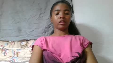 lydie856696 online show from July 28, 3:15 am