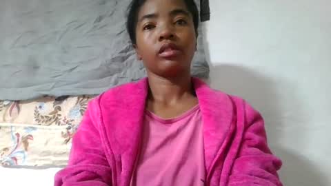 lydie856696 online show from July 24, 2:53 am