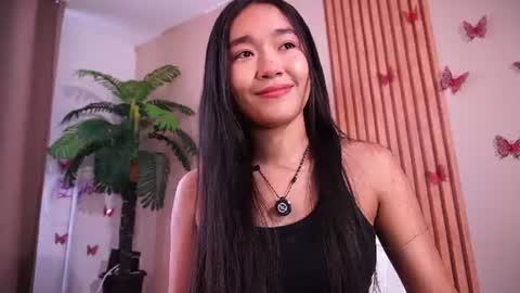 Lyhana Lee online show from July 13, 6:52 pm