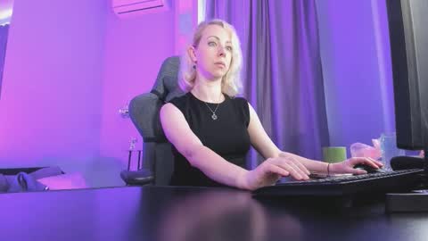 Lylith Skye NO NUDE model online show from September 21, 10:47 am