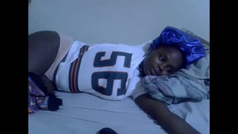 lyn_anna online show from March 1, 12:54 am