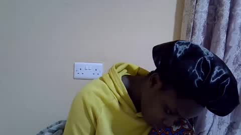 lyn_anna online show from October 1, 4:39 am