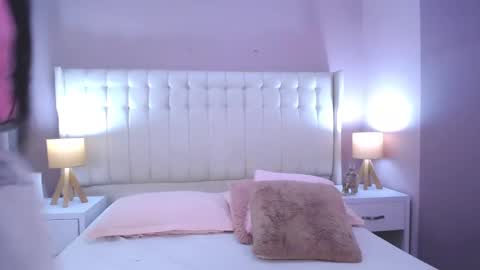 Lyn online show from February 25, 9:26 pm