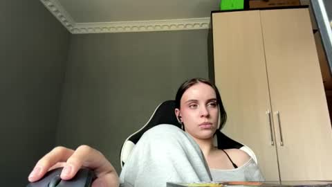 Eva online show from July 25, 9:27 am