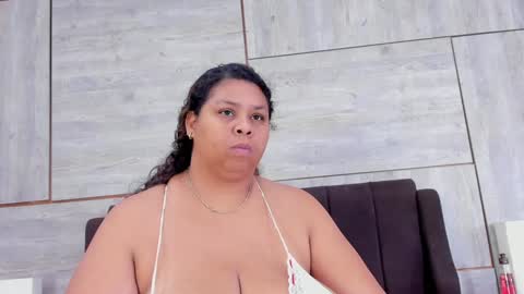 Lynn jonnes online show from January 15, 4:04 am