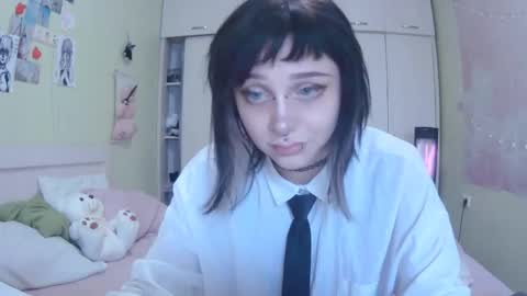 Snapshot of lynncottingham chatting on October 7, 11:14 am Kira online show from October 7, 11:14 am