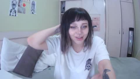 Snapshot of lynncottingham chatting on September 25, 10:58 am Kira online show from September 25, 10:58 am