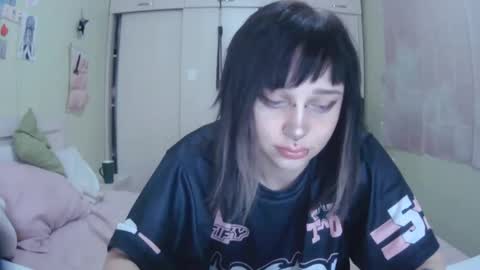 Snapshot of lynncottingham chatting on October 6, 11:05 am Kira online show from October 6, 11:05 am