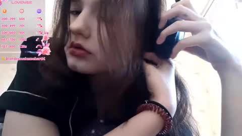 Lynn online show from March 6, 12:33 pm