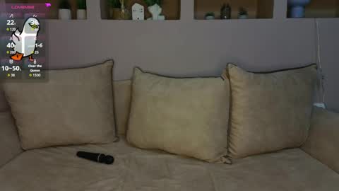 Lynn online show from April 24, 7:49 pm