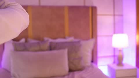    online show from April 10, 11:05 am