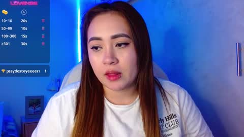 Snapshot of m33li chatting on February 7, 10:41 pm Meli online show from February 7, 10:41 pm
