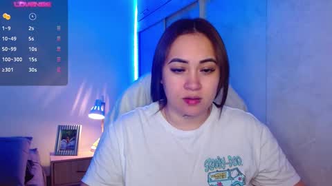 Snapshot of m33li chatting on December 18, 10:57 pm Meli online show from December 18, 10:57 pm