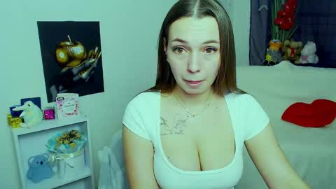 Vikki online show from March 7, 2:35 pm