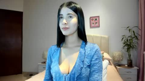 Macarena online show from June 23, 3:04 am