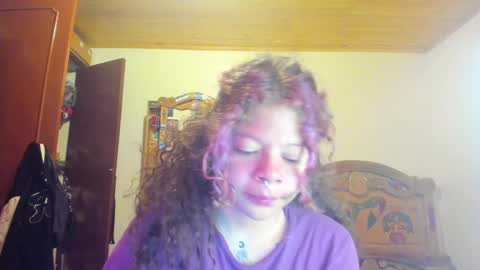 Snapshot of madam_sativa chatting on February 7, 3:52 pm di online show from February 7, 3:52 pm
