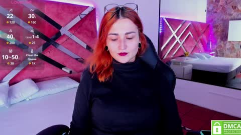 Snapshot of madame_ibby chatting on January 17, 8:11 pm madame ibby online show from January 17, 8:11 pm