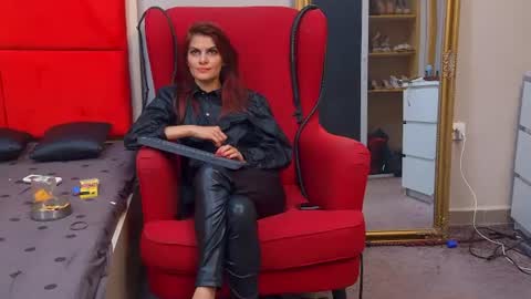 Madame Knox online show from July 27, 8:33 am