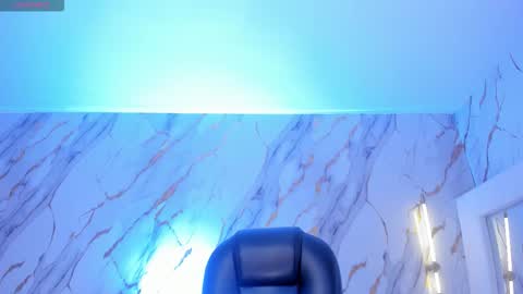 Maddison online show from March 22, 4:57 pm