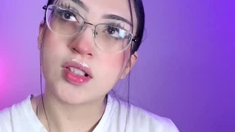 Snapshot of maddyghost chatting on September 26, 10:29 pm Please followme and rate me your thumbs up online show from September 26, 10:29 pm
