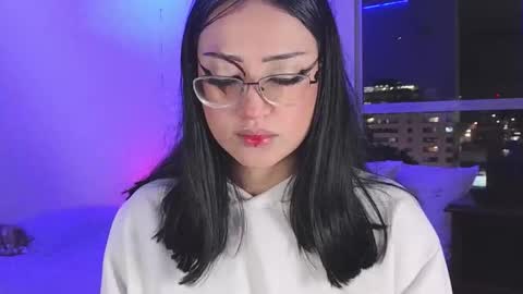 Snapshot of maddyghost chatting on October 24, 1:01 am Please followme and rate me your thumbs up online show from October 24, 1:01 am