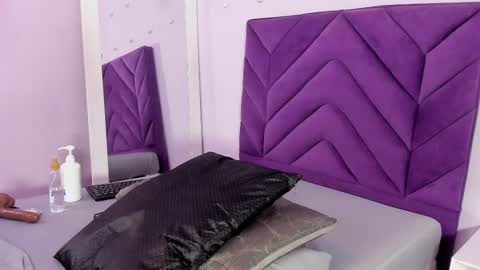 maddyjohnsonn online show from September 17, 3:37 am