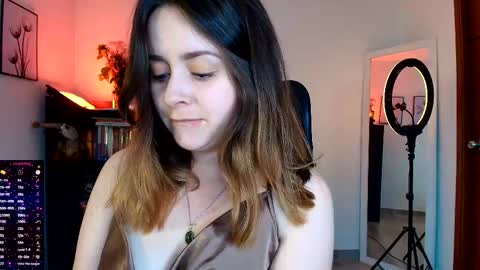 madelamee online show from March 9, 10:46 pm