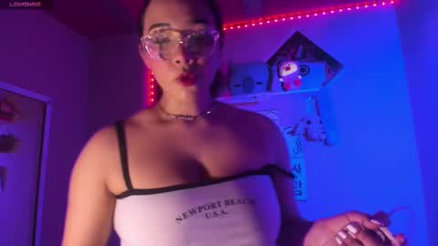 Madeline  online show from February 12, 2:03 am